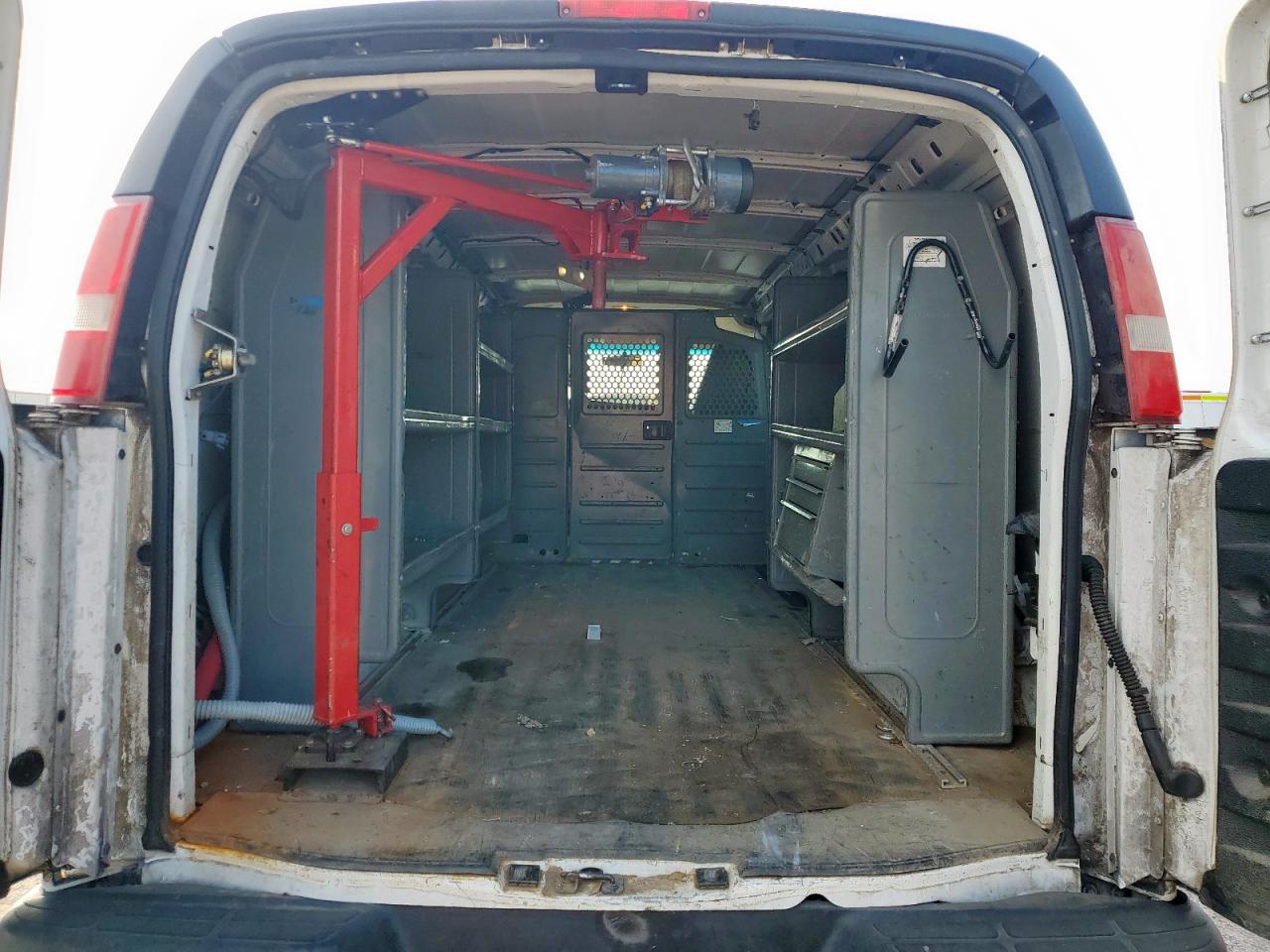 2017 Chevrolet Express G2500 VIN: 1GCWGBFF4H1133900 Lot: 84465715