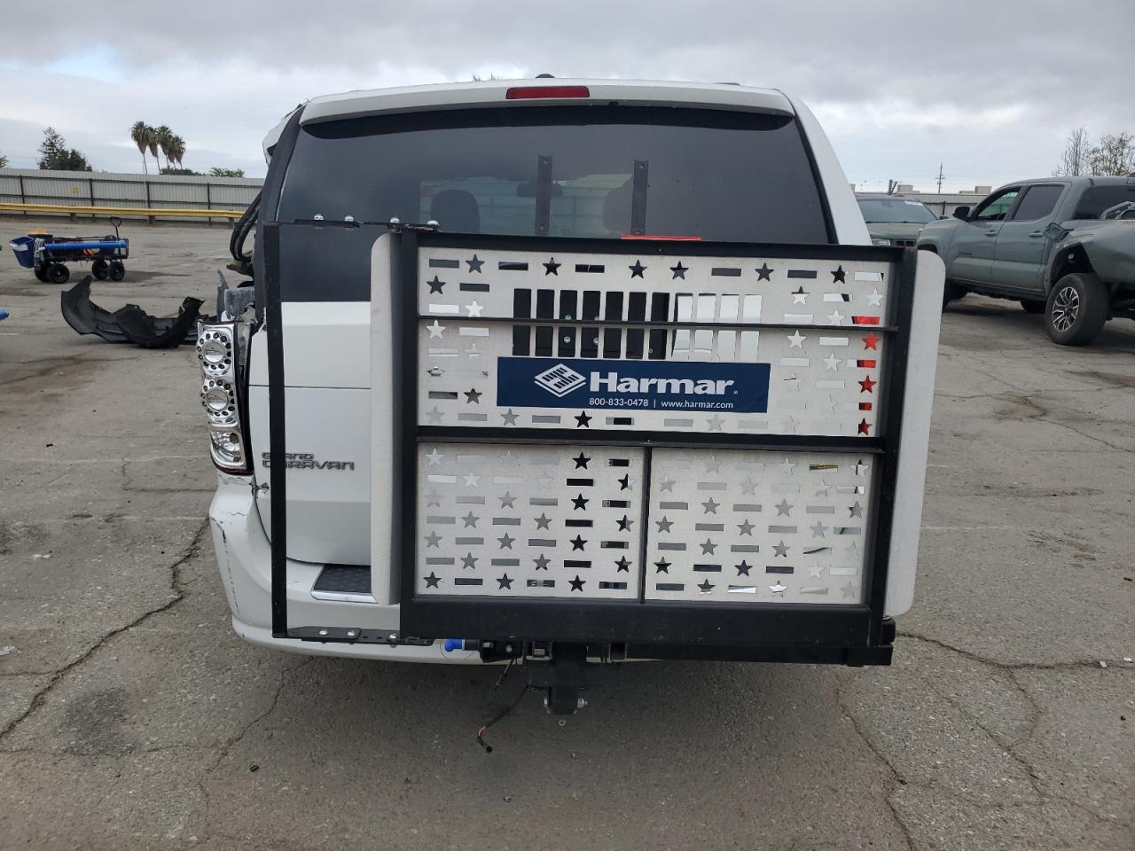 2018 Dodge Grand Caravan Gt VIN: 2C4RDGEG7JR344233 Lot: 82645525