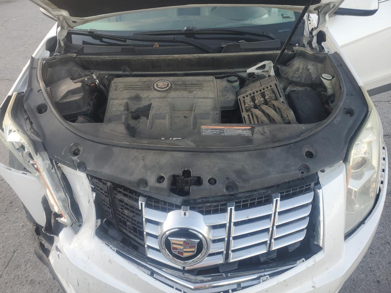 2016 Cadillac Srx Luxury Collection VIN: 3GYFNBE34GS573801 Lot: 82648185