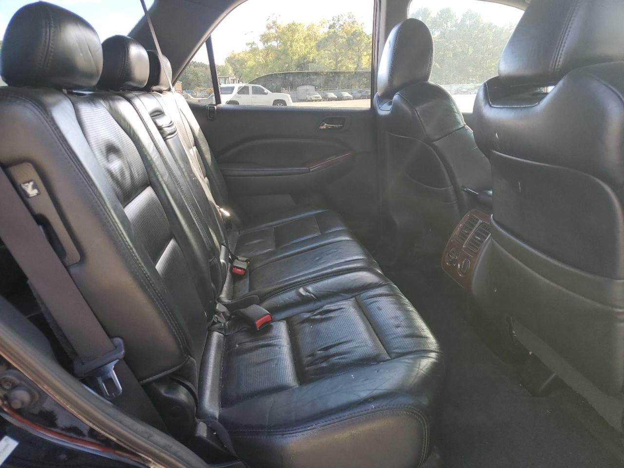 2005 Acura Mdx VIN: 2HNYD18215H536682 Lot: 85581975