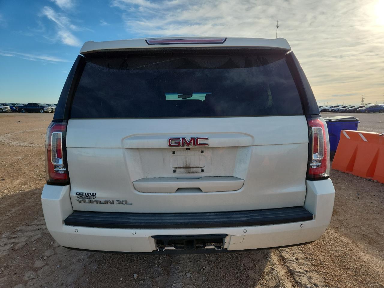 2015 GMC Yukon Xl C1500 Slt VIN: 1GKS1HKC7FR130801 Lot: 87298835