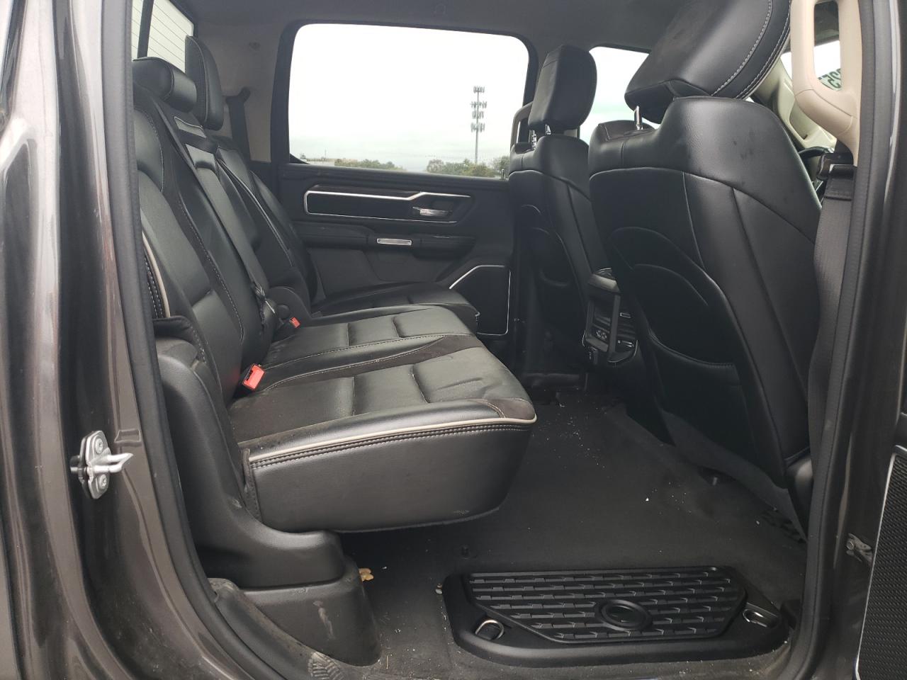 2020 Ram 1500 Laramie VIN: 1C6SRFJT5LN157211 Lot: 82382575