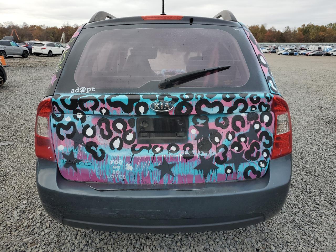 2009 Kia Rondo Base VIN: KNAFG529297276213 Lot: 90802305