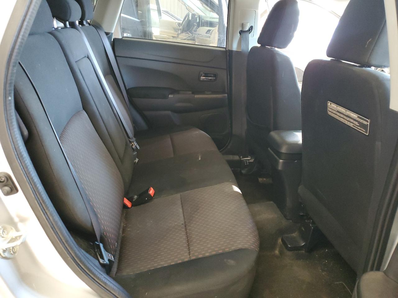 2018 Mitsubishi Outlander Sport Es VIN: JA4AP3AU7JZ010907 Lot: 86815805