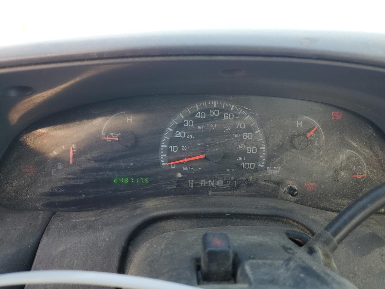 2000 Ford F150 VIN: 2FTRX17W0YCA05139 Lot: 82220045