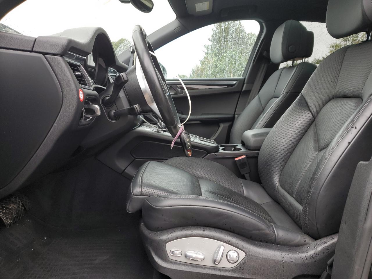 2017 Porsche Macan S VIN: WP1AB2A54HLB13852 Lot: 85577755