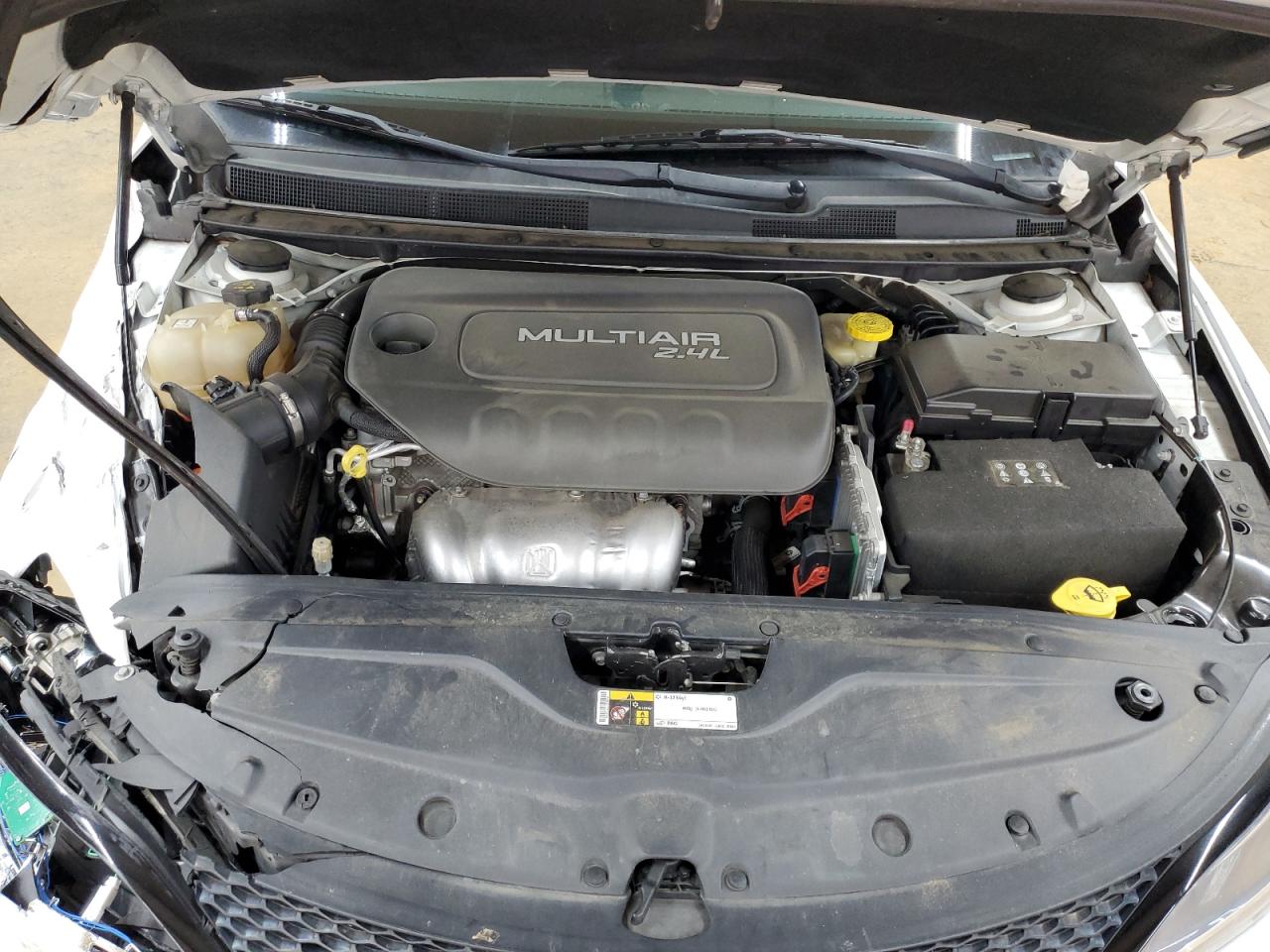 2016 Chrysler 200 S VIN: 1C3CCCBB6GN184253 Lot: 82618045