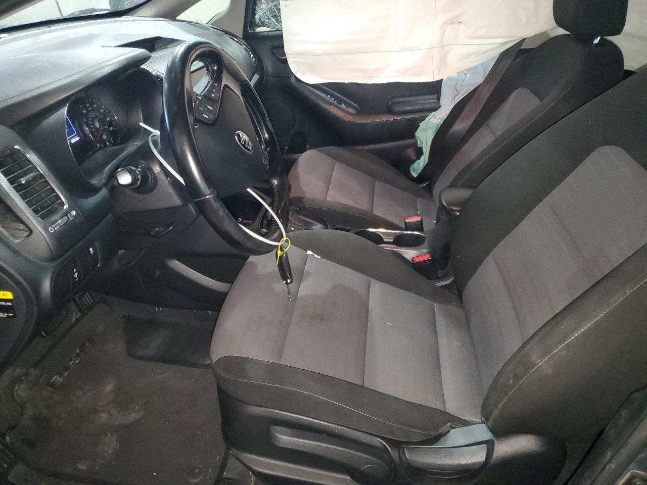 2017 Kia Forte Lx VIN: 3KPFL4A76HE096319 Lot: 82201185