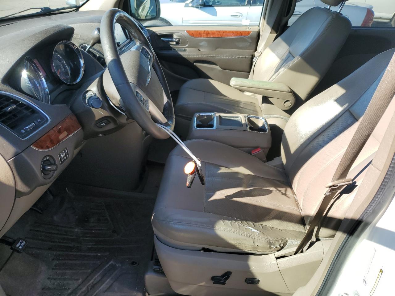 2013 Chrysler Town & Country Touring L VIN: 2C4RC1CG2DR511590 Lot: 89647515