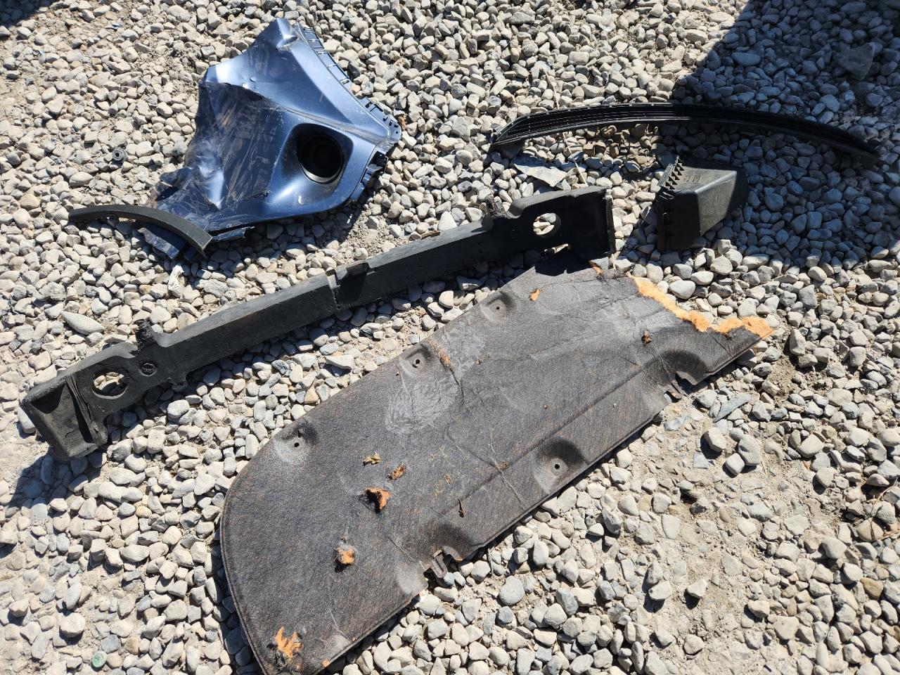 2014 Toyota Rav4 Le VIN: JTMBFREV3ED095749 Lot: 84832165