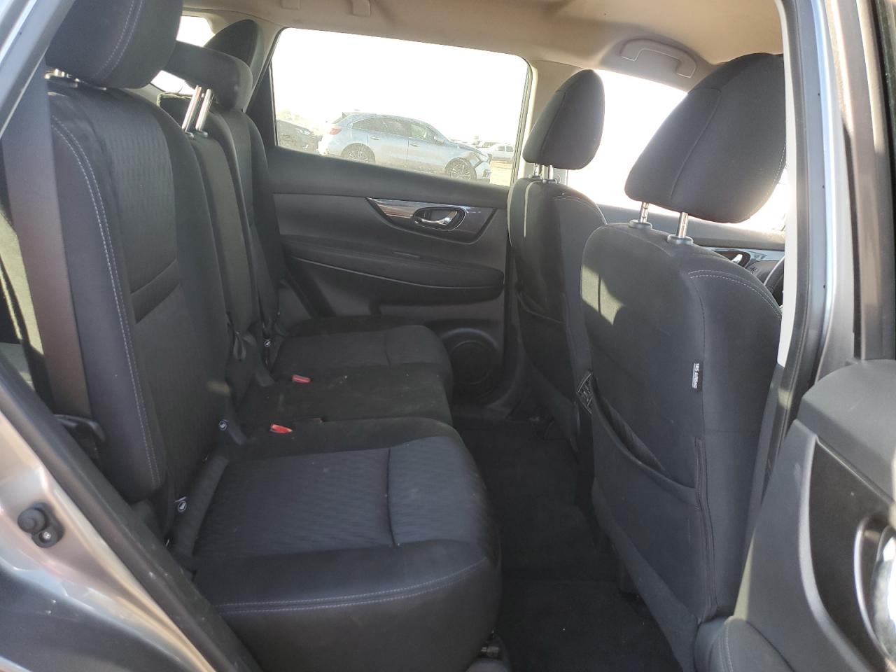 2019 Nissan Rogue S VIN: KNMAT2MV3KP552745 Lot: 86337275