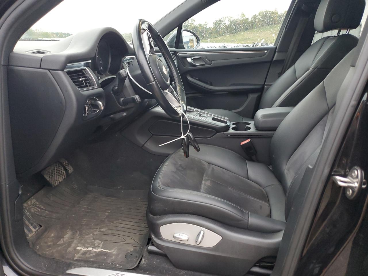 2017 Porsche Macan VIN: WP1AA2A53HLB01517 Lot: 86434585