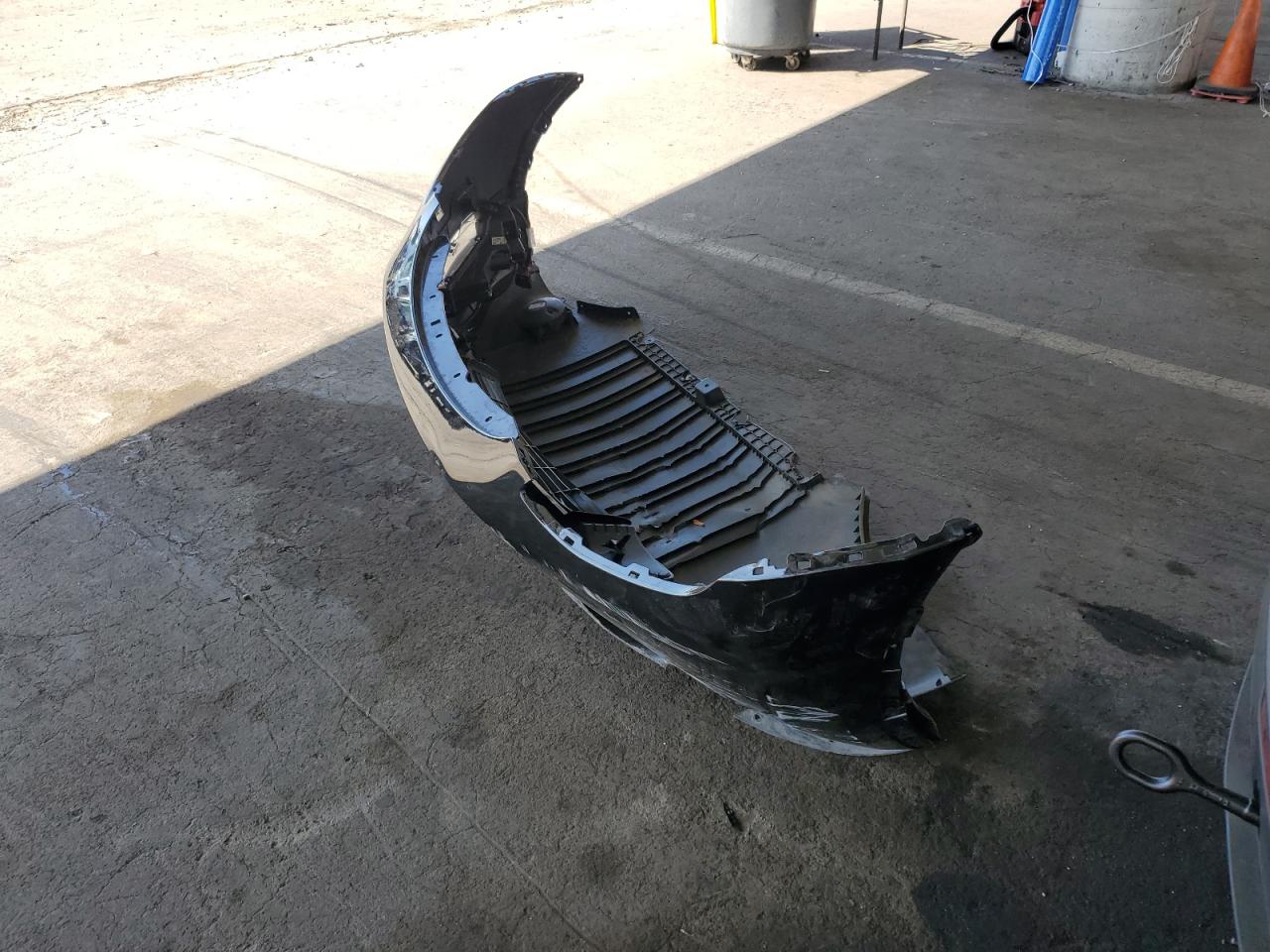 2025 Tesla Model Y VIN: 7SAYGDEE2SF286161 Lot: 85193635