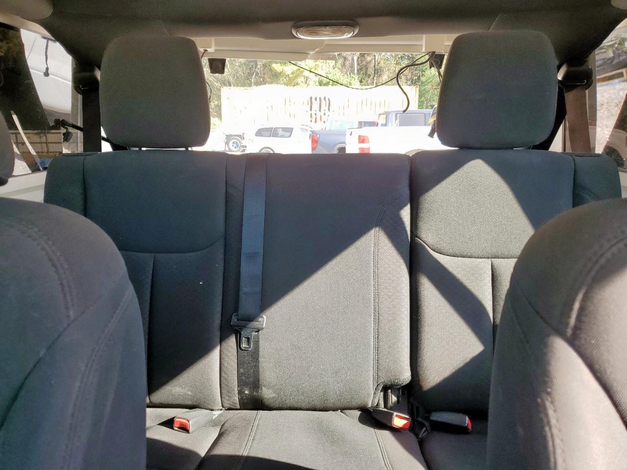 2015 Jeep Wrangler Unlimited Sport VIN: 1C4BJWDG2FL723078 Lot: 85328075