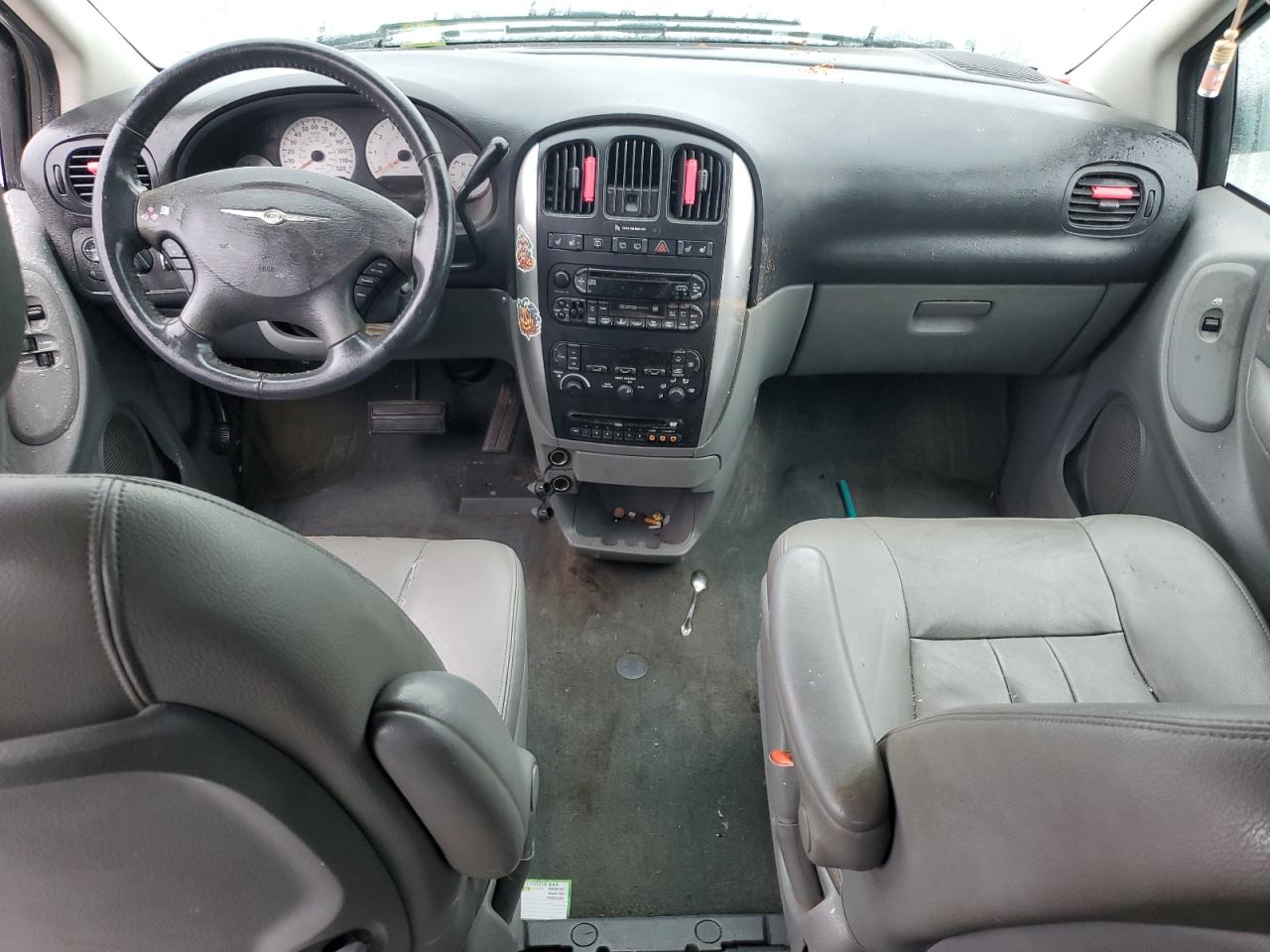 2005 Chrysler Town & Country Touring VIN: 2C4GP54L25R202444 Lot: 90518275