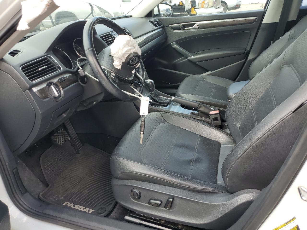 2016 Volkswagen Passat Se VIN: 1VWBT7A32GC012626 Lot: 85935715