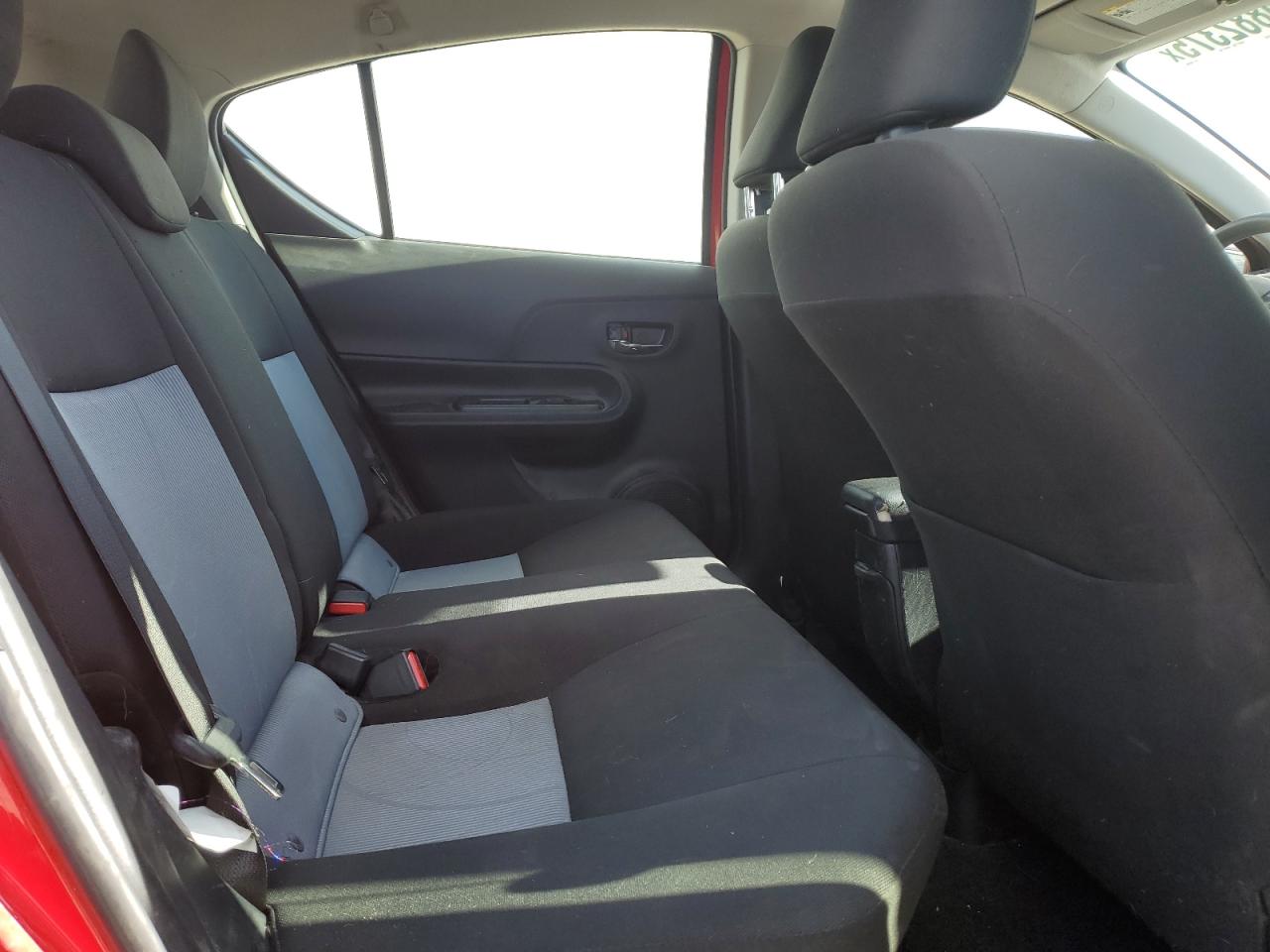 2018 Toyota Prius C VIN: JTDKDTB36J1602399 Lot: 89882375