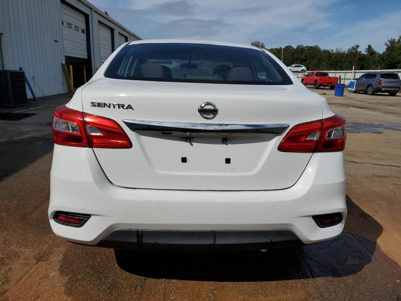 2018 Nissan Sentra S VIN: 3N1AB7AP8JY320714 Lot: 84654755