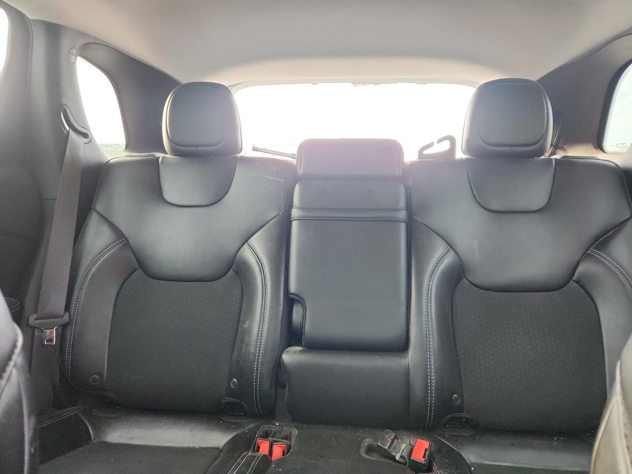 2019 Jeep Cherokee Latitude Plus VIN: 1C4PJLLB6KD249201 Lot: 86637575