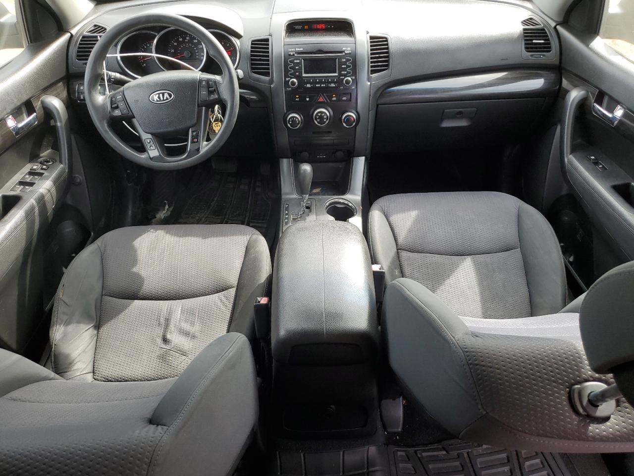 2011 Kia Sorento Base VIN: 5XYKTDA22BG106230 Lot: 82001005