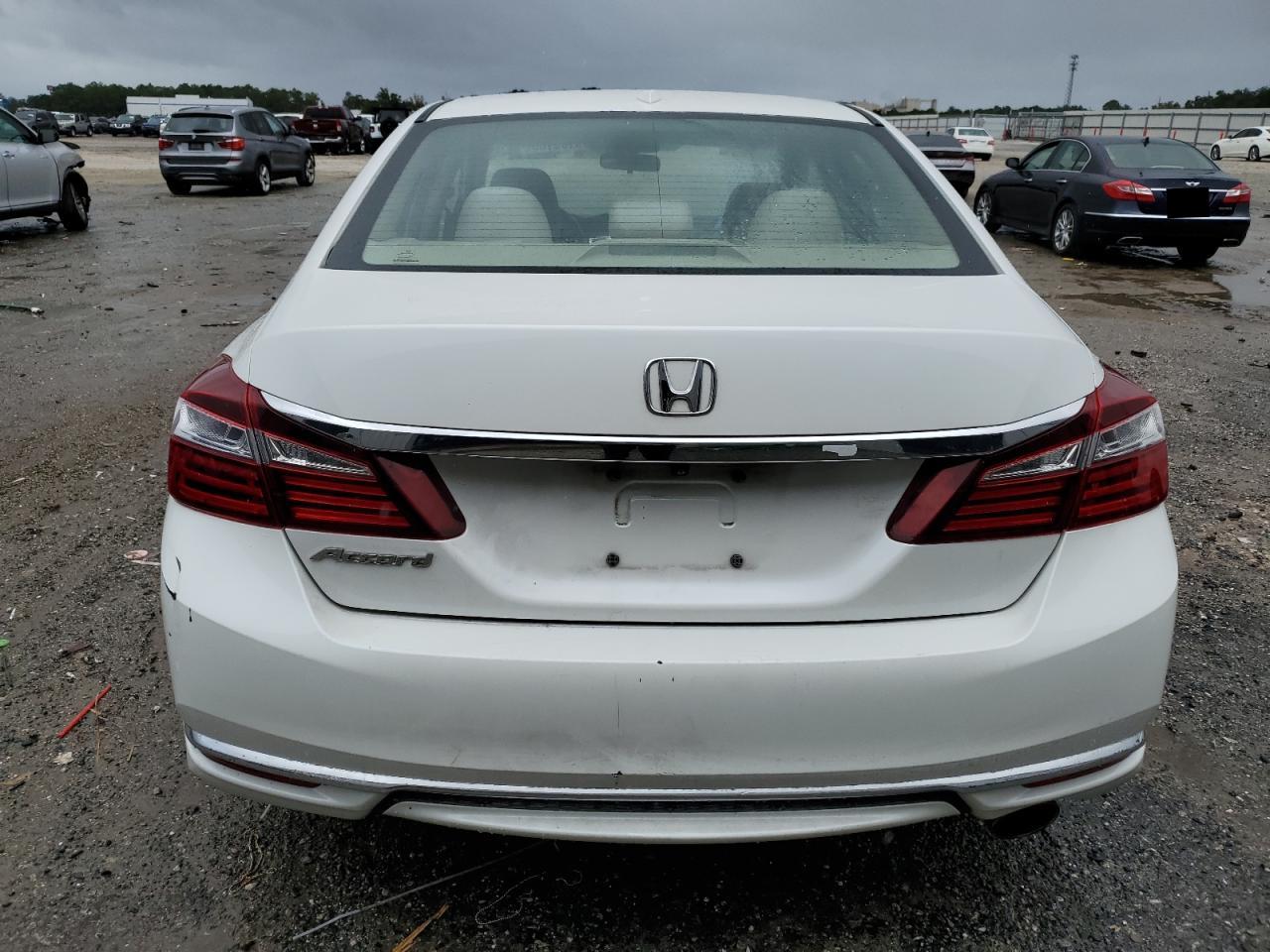 2017 Honda Accord Ex VIN: 1HGCR2F76HA129161 Lot: 85105165