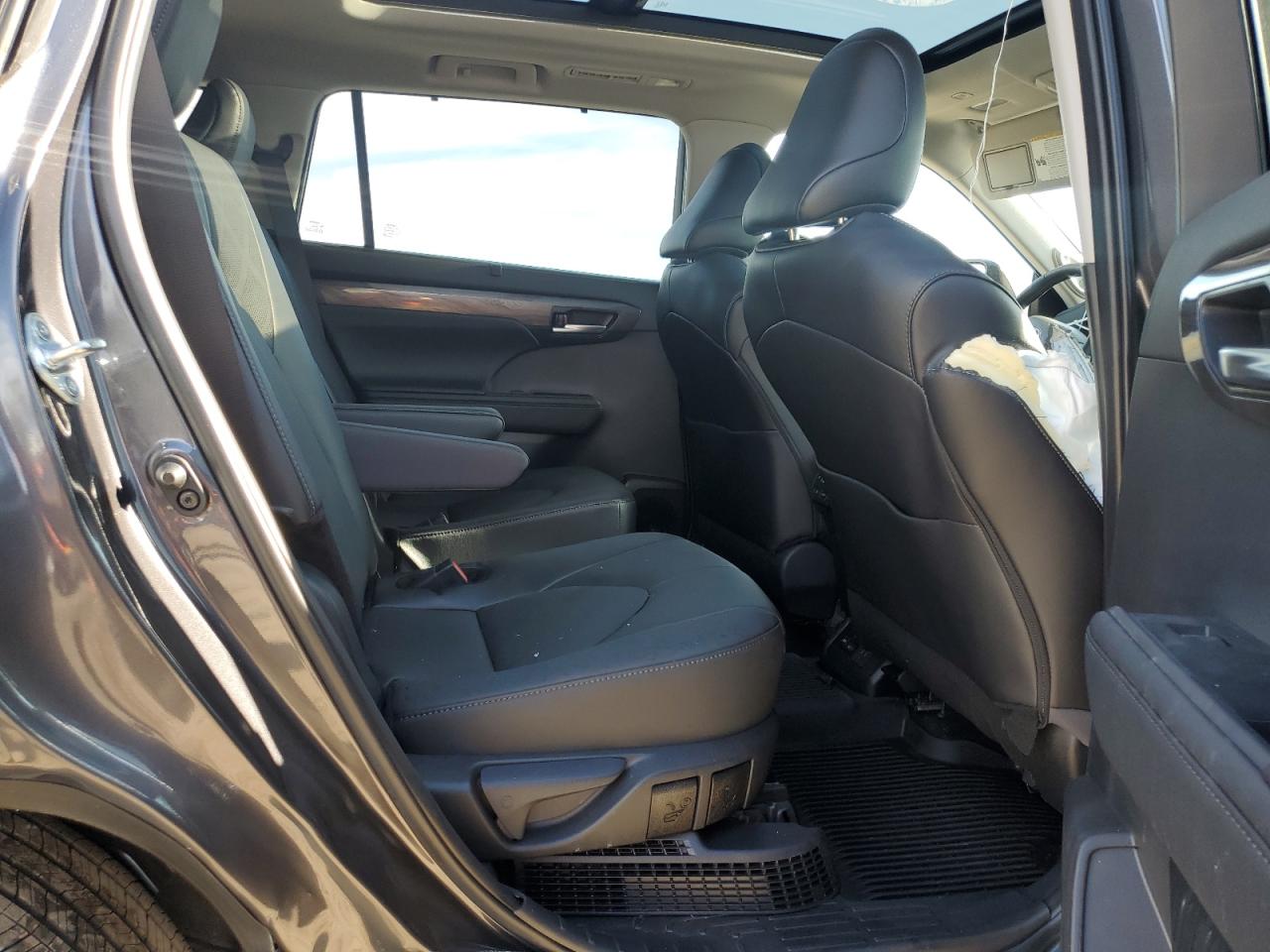 2025 Toyota Highlander Hybrid Limited VIN: 5TDEBRCH9SS667851 Lot: 84902615