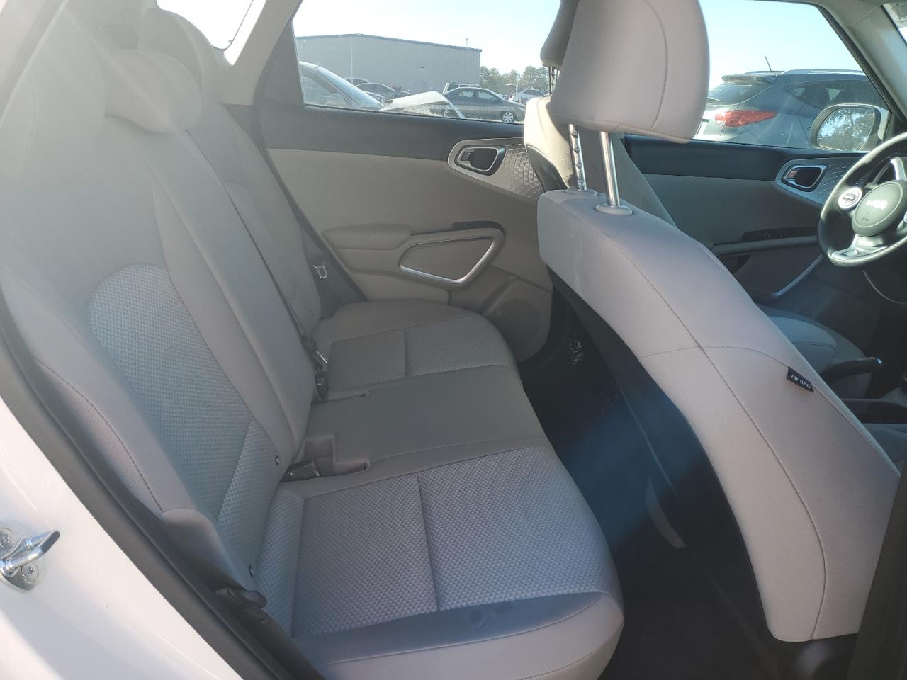 2024 Kia Soul Lx VIN: KNDJ23AU9R7921347 Lot: 82653525