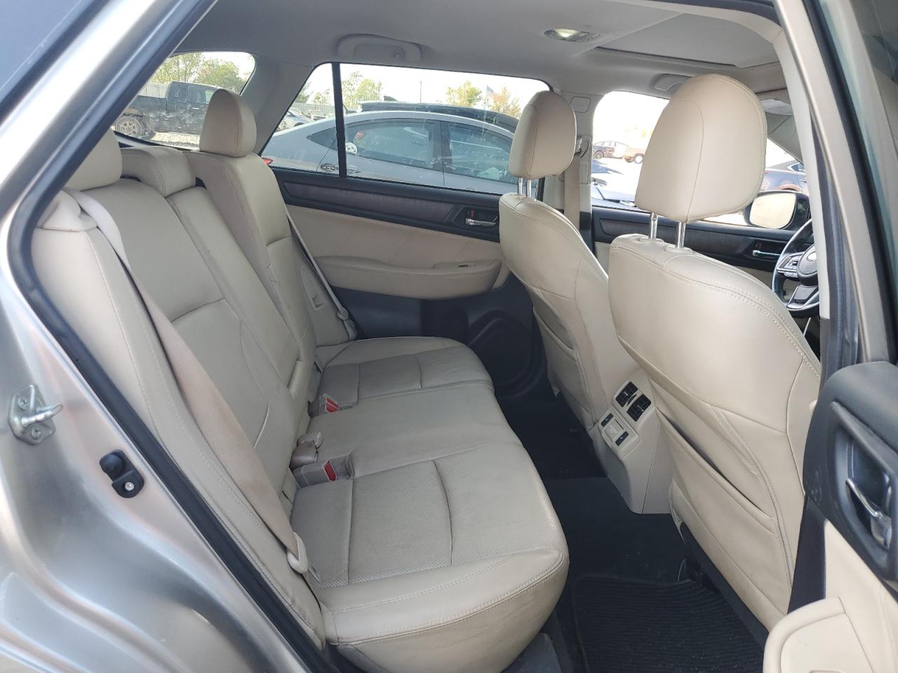 SUBARU OUTBACK 2018 4S4BSANC6J3224669 Photo 11