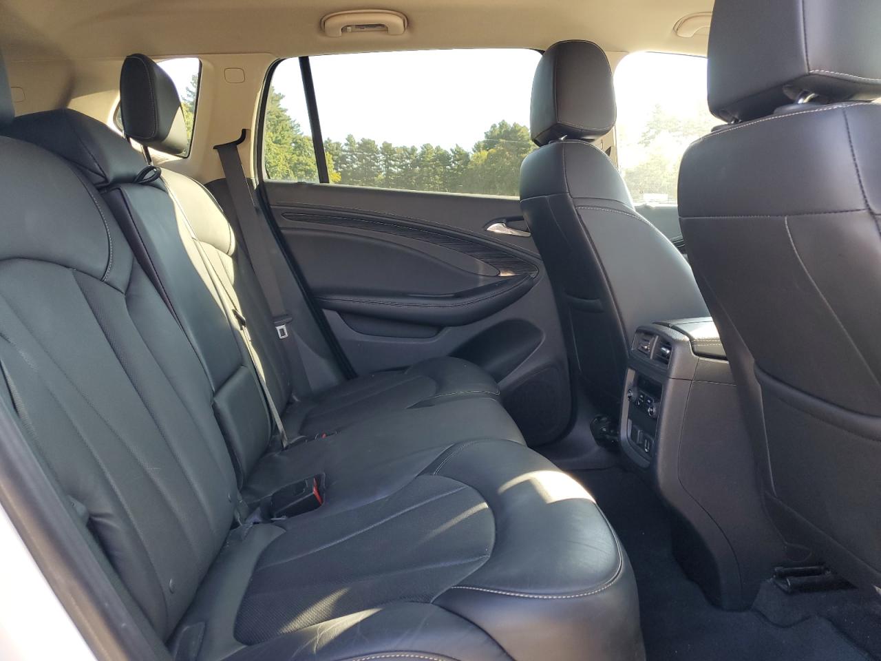 2018 Buick Envision Essence VIN: LRBFX1SA4JD057036 Lot: 85167695