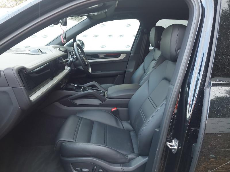 2023 PORSCHE CAYENNE S 5DR TIPTRONIC S