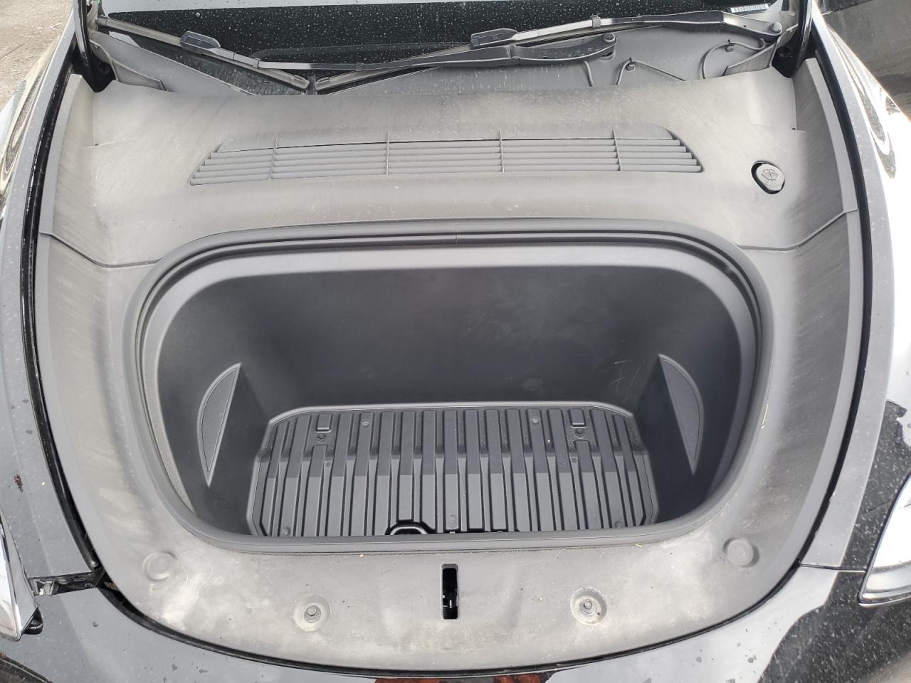 2023 Tesla Model Y VIN: 7SAYGDEFXPF916525 Lot: 85742665