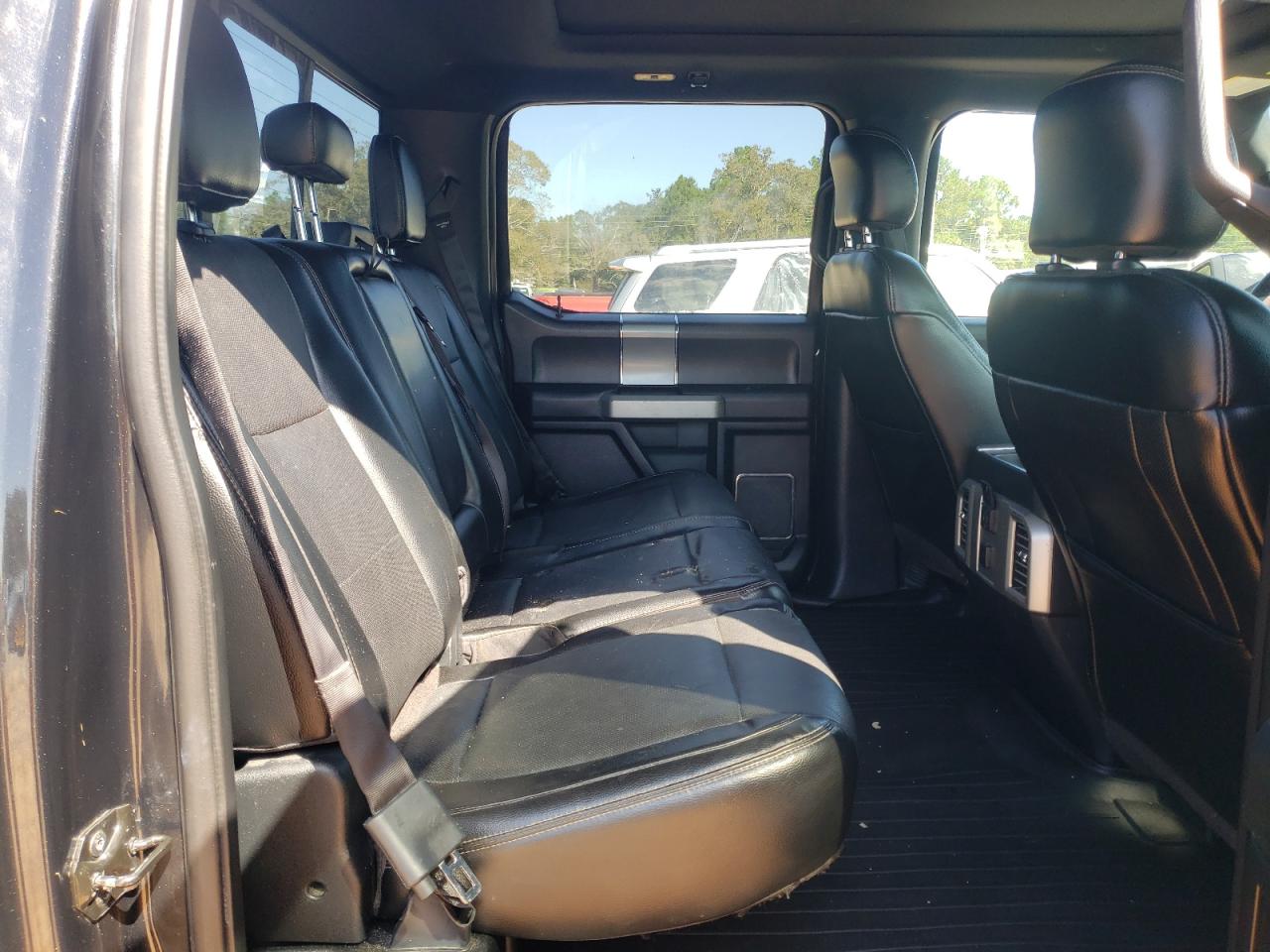 2015 Ford F150 Supercrew VIN: 1FTEW1EG5FFC02886 Lot: 82343075