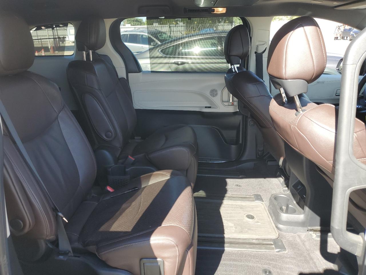 2022 Toyota Sienna Limited VIN: 5TDERKECXNS088487 Lot: 81986215