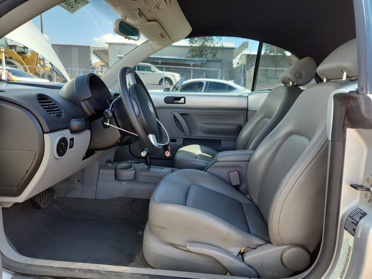 2005 Volkswagen New Beetle Gls VIN: 3VWCM31Y15M308772 Lot: 86320545