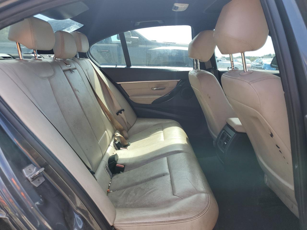 2017 BMW 330 Xi VIN: WBA8D9G3XHNU64436 Lot: 84915295