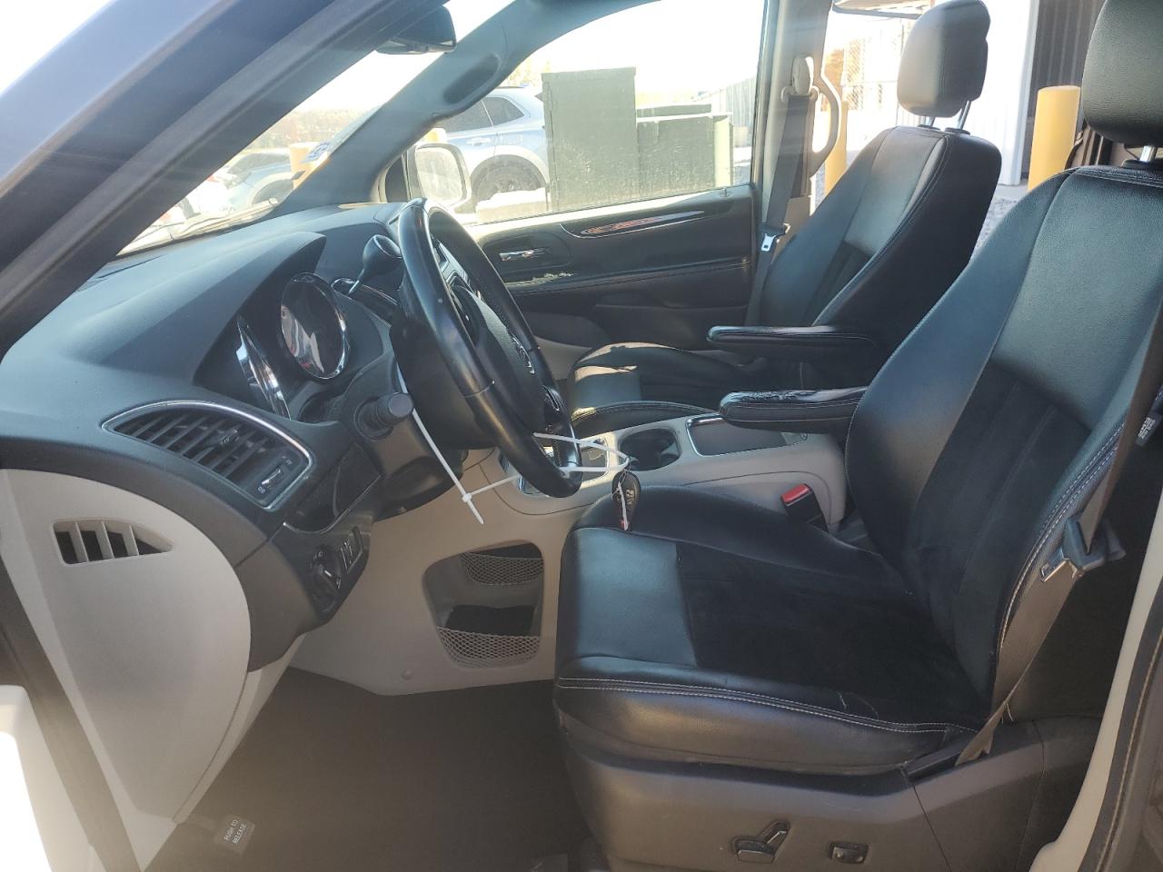 2017 Dodge Grand Caravan Sxt VIN: 2C4RDGCG1HR546076 Lot: 89895745