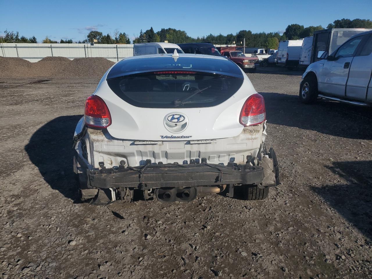 2016 Hyundai Veloster VIN: KMHTC6AD1GU300315 Lot: 82421035