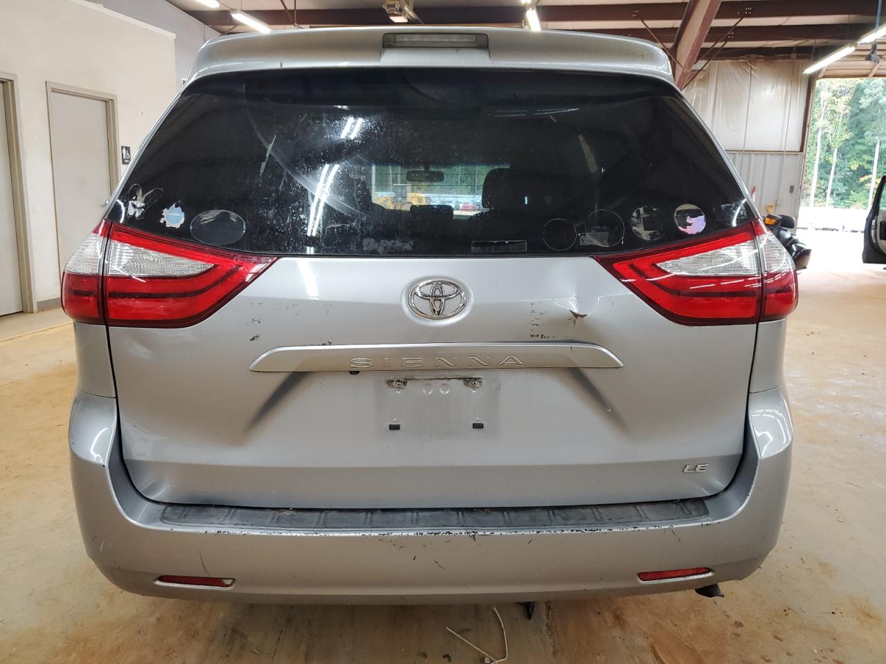 2015 Toyota Sienna Le VIN: 5TDKK3DCXFS557450 Lot: 85326855