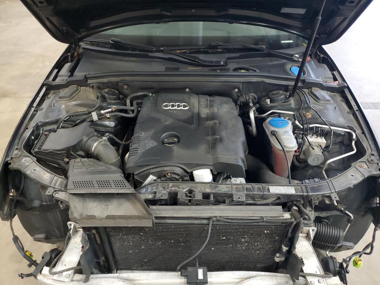 2014 Audi A4 Premium VIN: WAUBFAFL2EN035922 Lot: 90394455