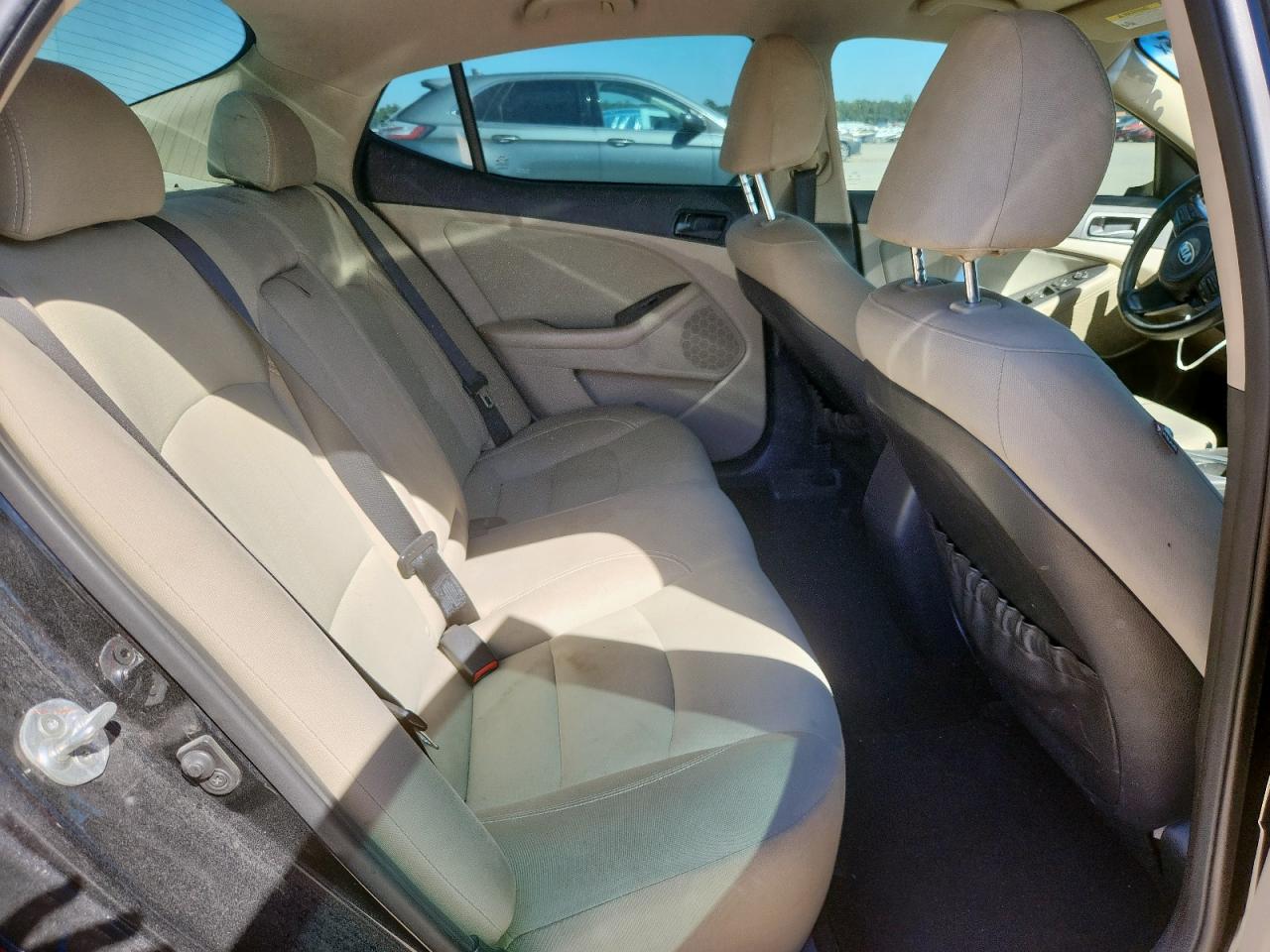 2014 Kia Optima Lx VIN: 5XXGM4A75EG265931 Lot: 82403665