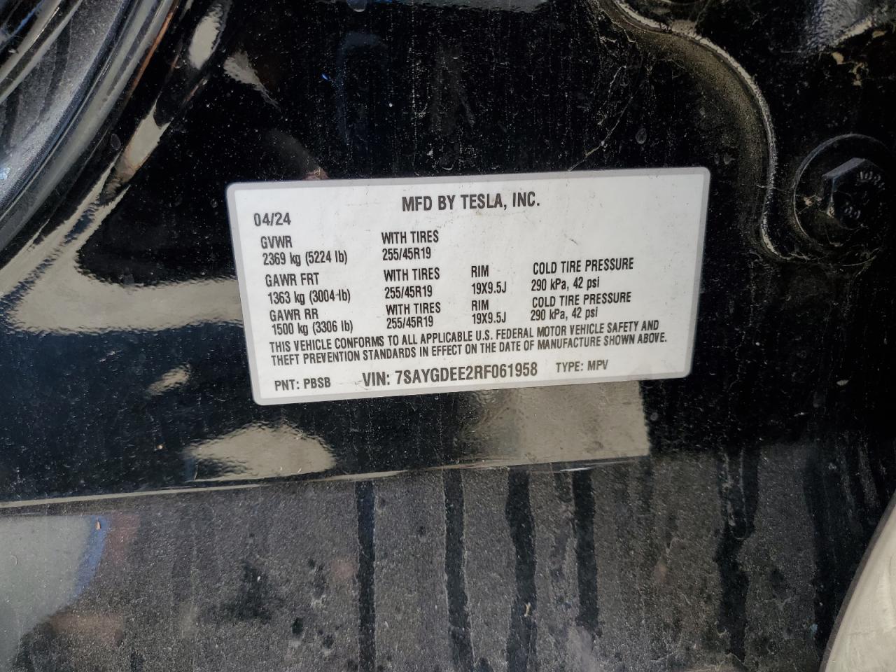 2024 Tesla Model Y VIN: 7SAYGDEE2RF061958 Lot: 90514885