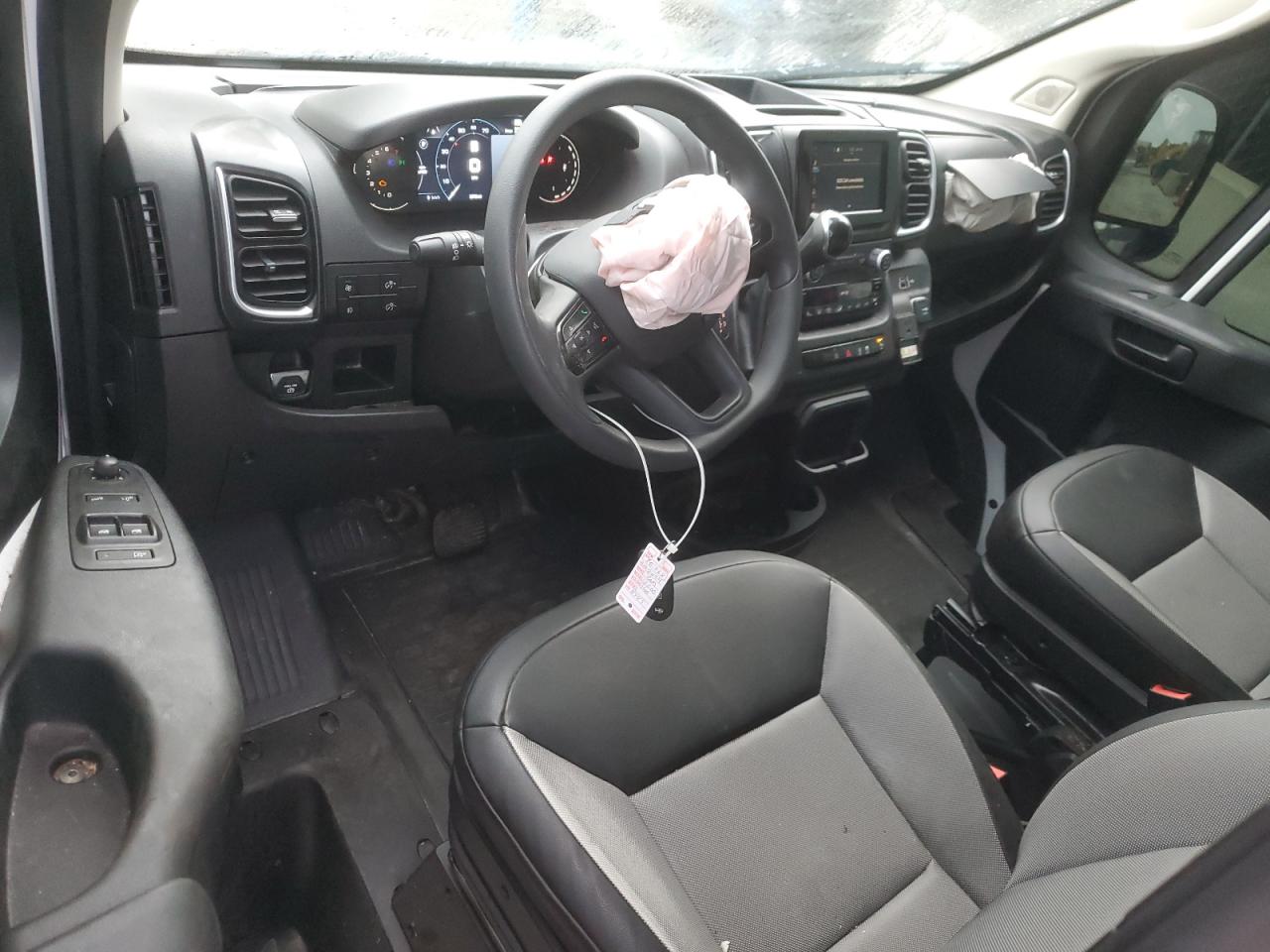 2024 Ram Promaster 2500 Delivery Van VIN: 3C6LRVDGXRE154945 Lot: 90273535