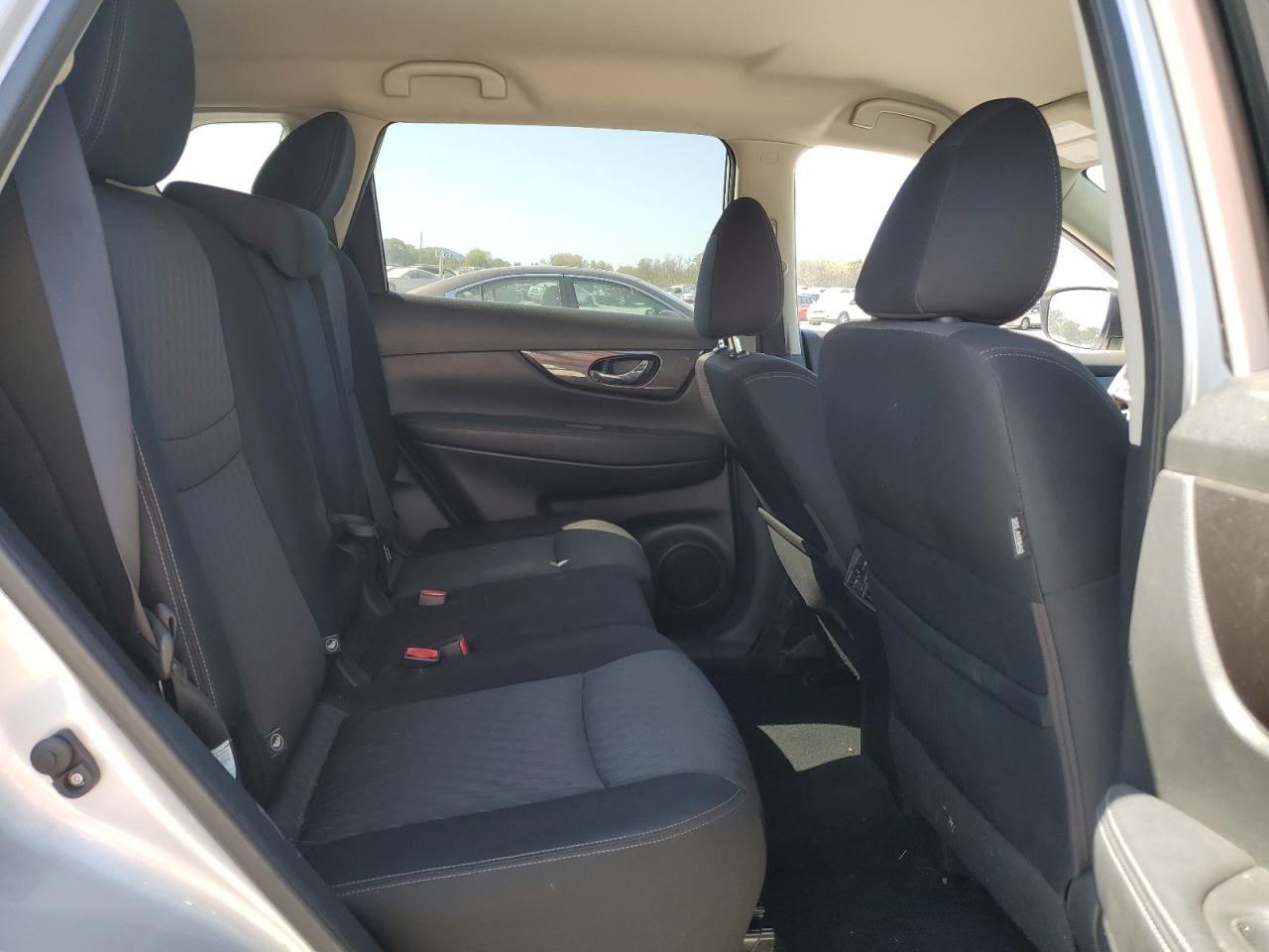 2018 Nissan Rogue S VIN: JN8AT2MT2JW490956 Lot: 82378075