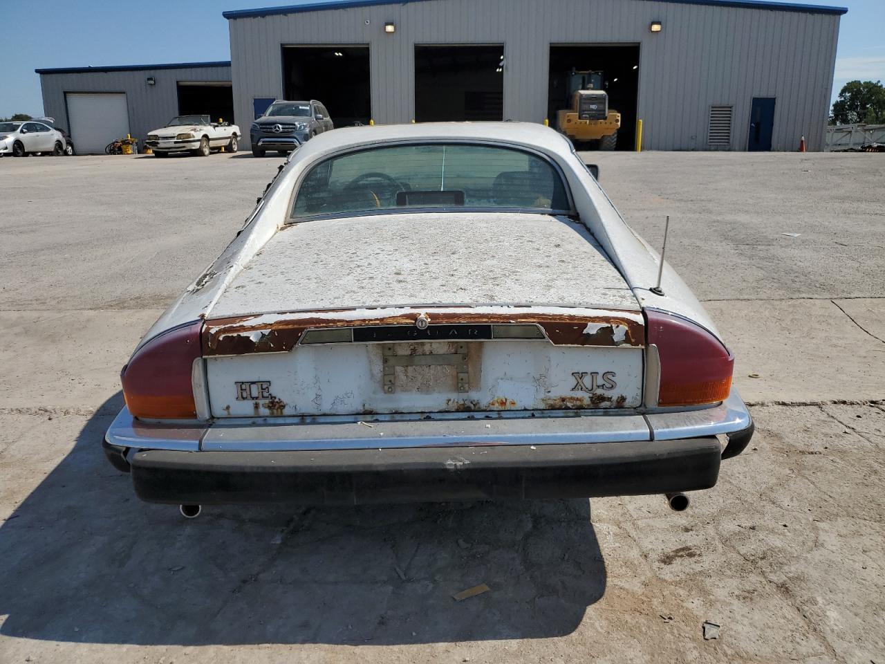 1982 Jaguar Xjs VIN: SAJNV5849CC105507 Lot: 94230415