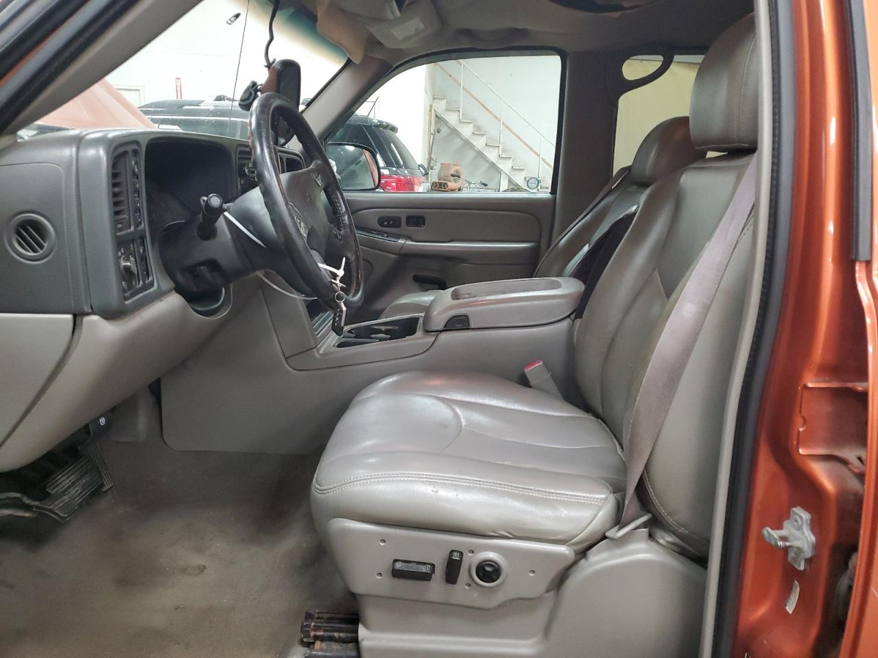 2005 Chevrolet Avalanche K1500 VIN: 3GNEK12T35G225603 Lot: 84571165