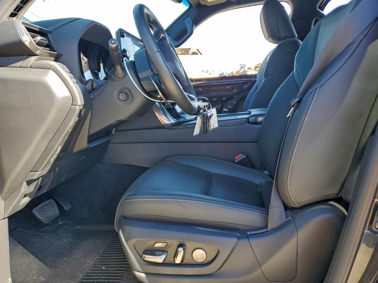 2024 Lexus Lx 600 Base VIN: JTJAB7CX9R4057218 Lot: 82633955