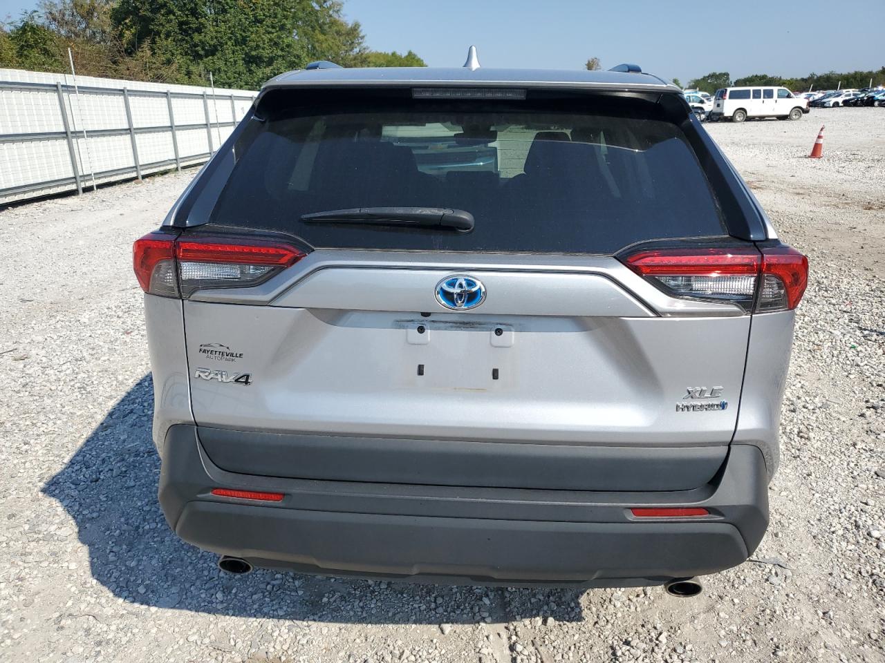 2021 Toyota Rav4 Xle VIN: 4T3RWRFV1MU037833 Lot: 82001945