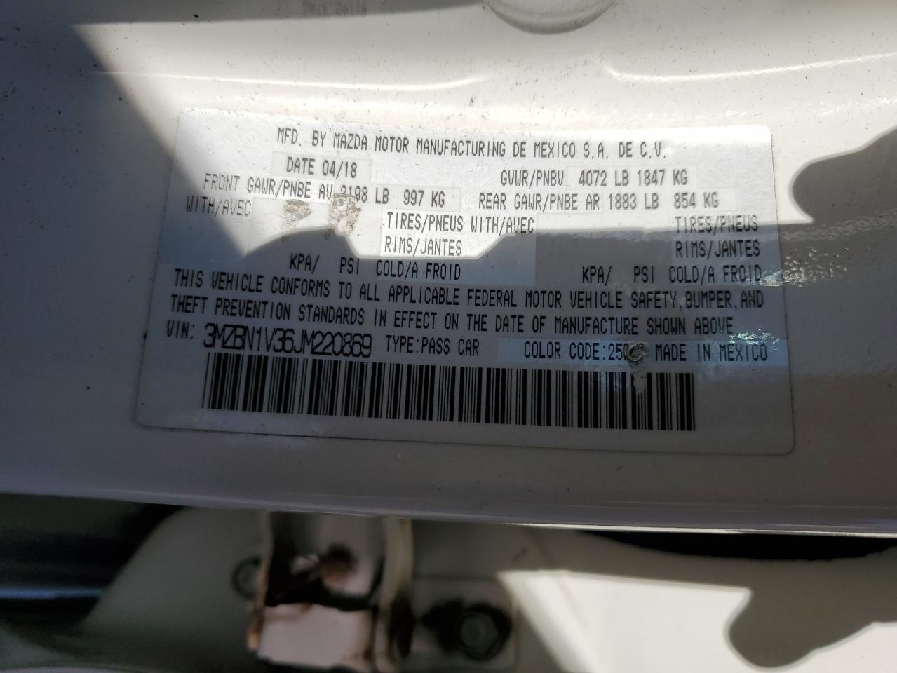 2018 Mazda 3 Touring VIN: 3MZBN1V36JM220869 Lot: 82404125