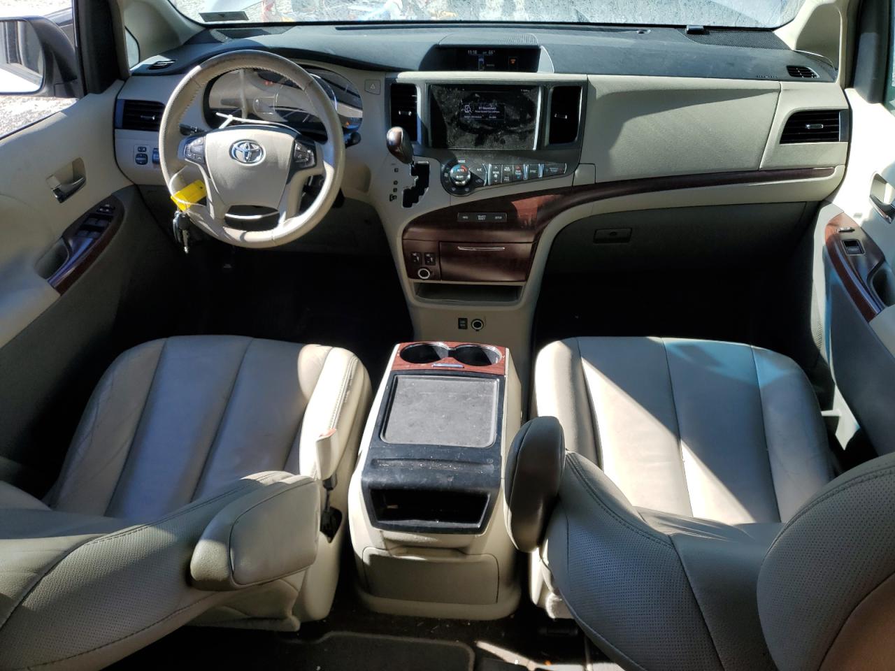 2014 Toyota Sienna Xle VIN: 5TDYK3DC0ES421207 Lot: 86090785