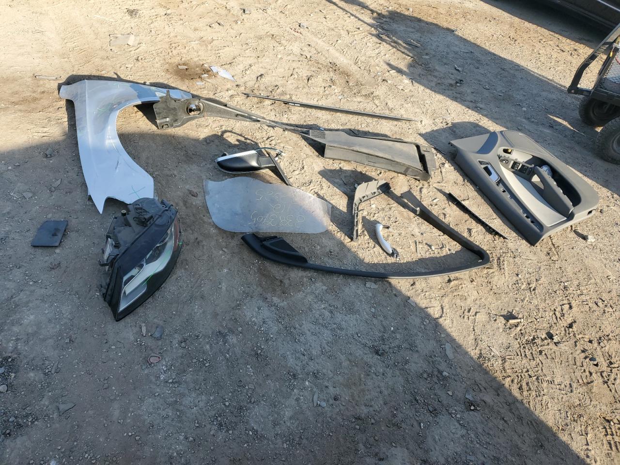 2010 Audi A4 Premium Plus VIN: WAUFFAFL7AN000613 Lot: 84617615